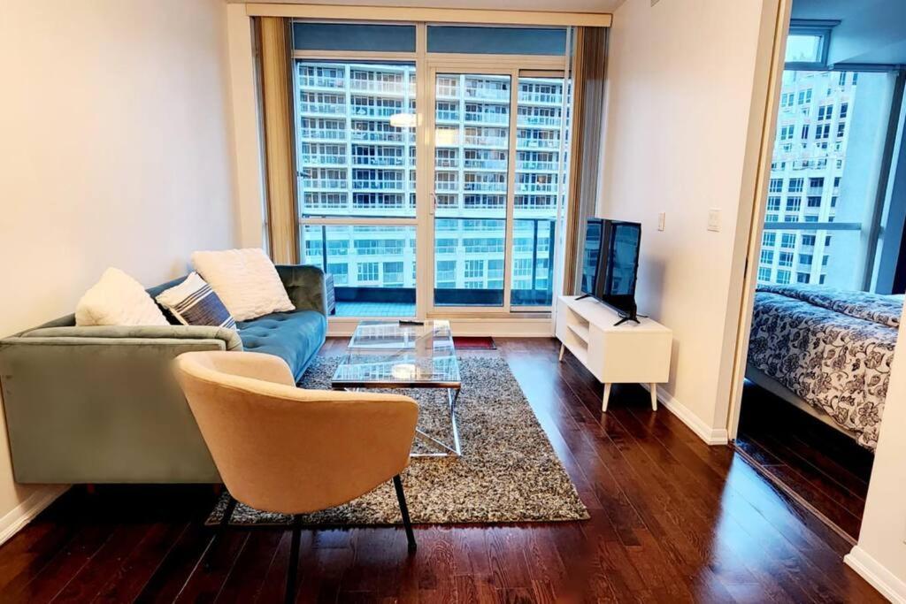 Lakeview Condo In Downtown With Free Parking. Toronto Kültér fotó