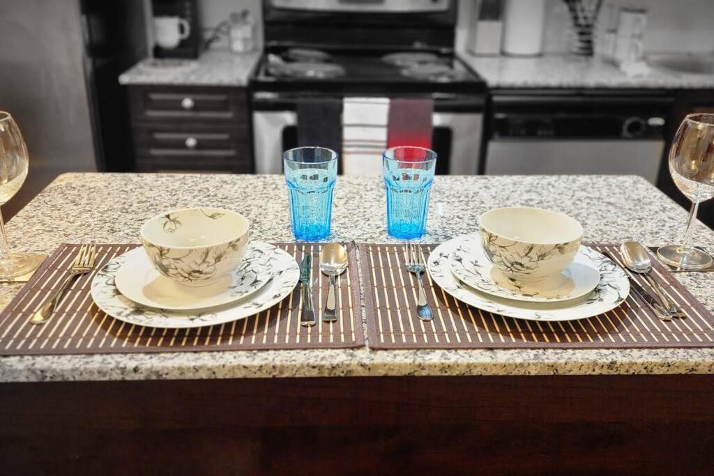 Lakeview Condo In Downtown With Free Parking. Toronto Kültér fotó