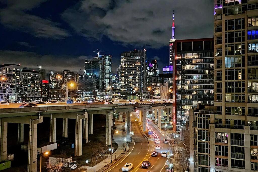 Lakeview Condo In Downtown With Free Parking. Toronto Kültér fotó